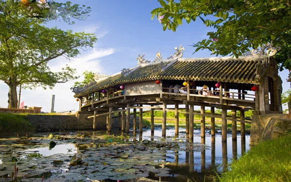 Biking Tour to Thanh Toan Bridge & Chuon Lagoon: A Hue Countryside Escape